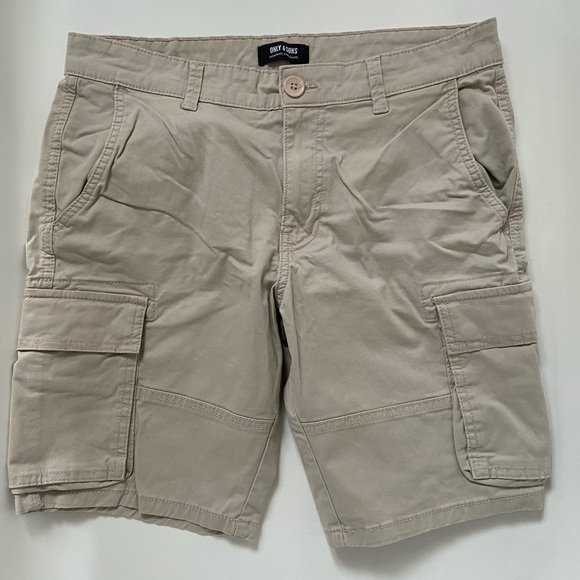 Light Beige Cargo Shorts - Picture 1 of 4